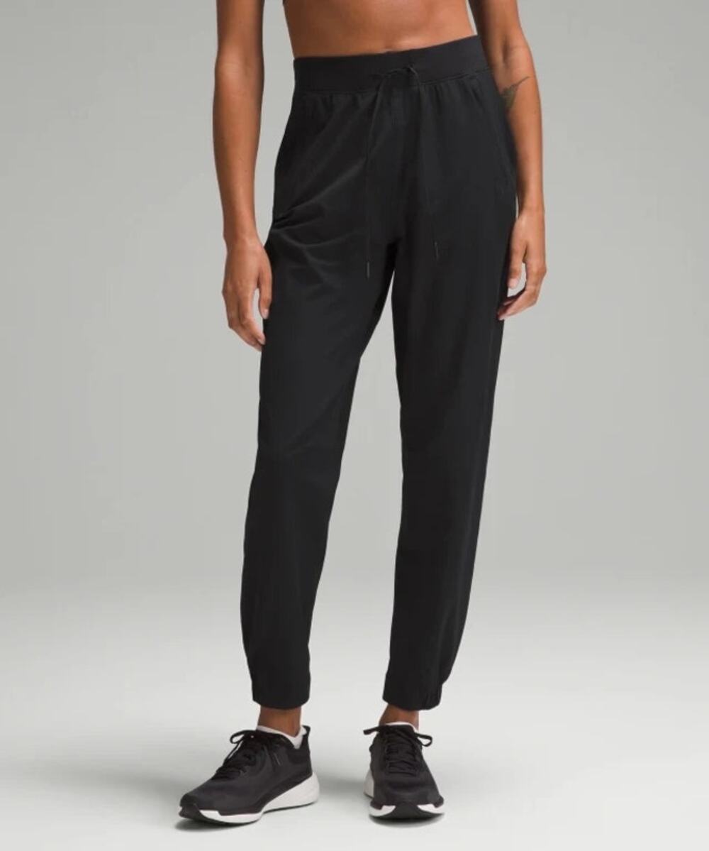 Lululemon License to Train High-Rise Pant, Size 8